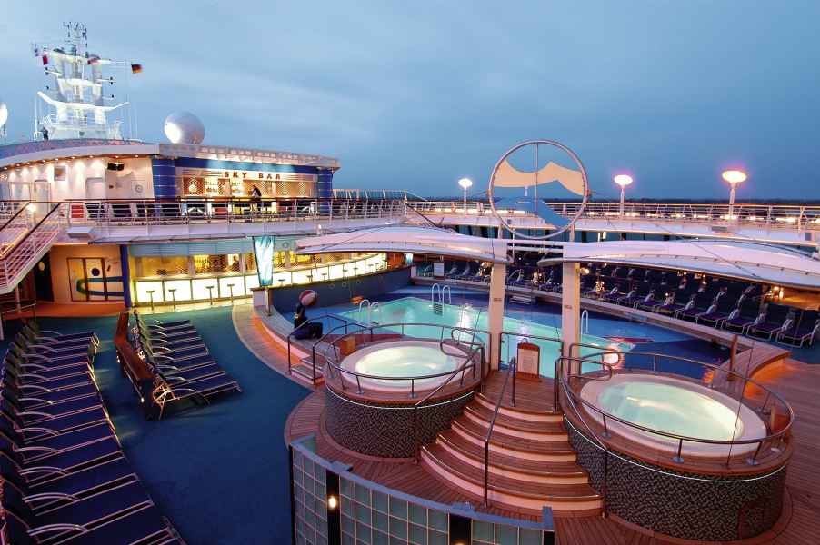 Riviera Pool Whirlpools